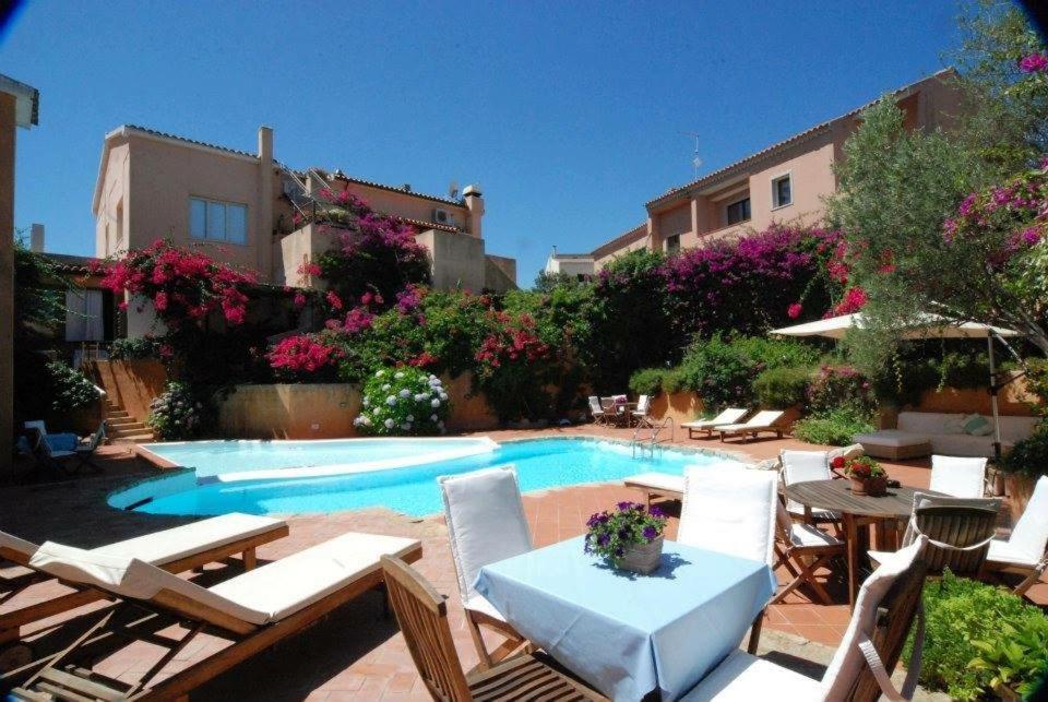Locanda Sant'Andrea Hotel&Relais San Pantaleo Exterior foto